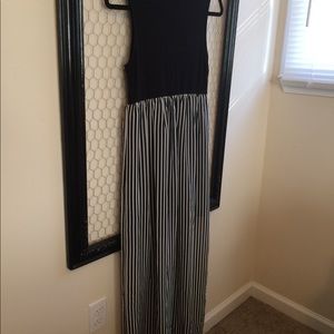 Maxi dress. Size M.